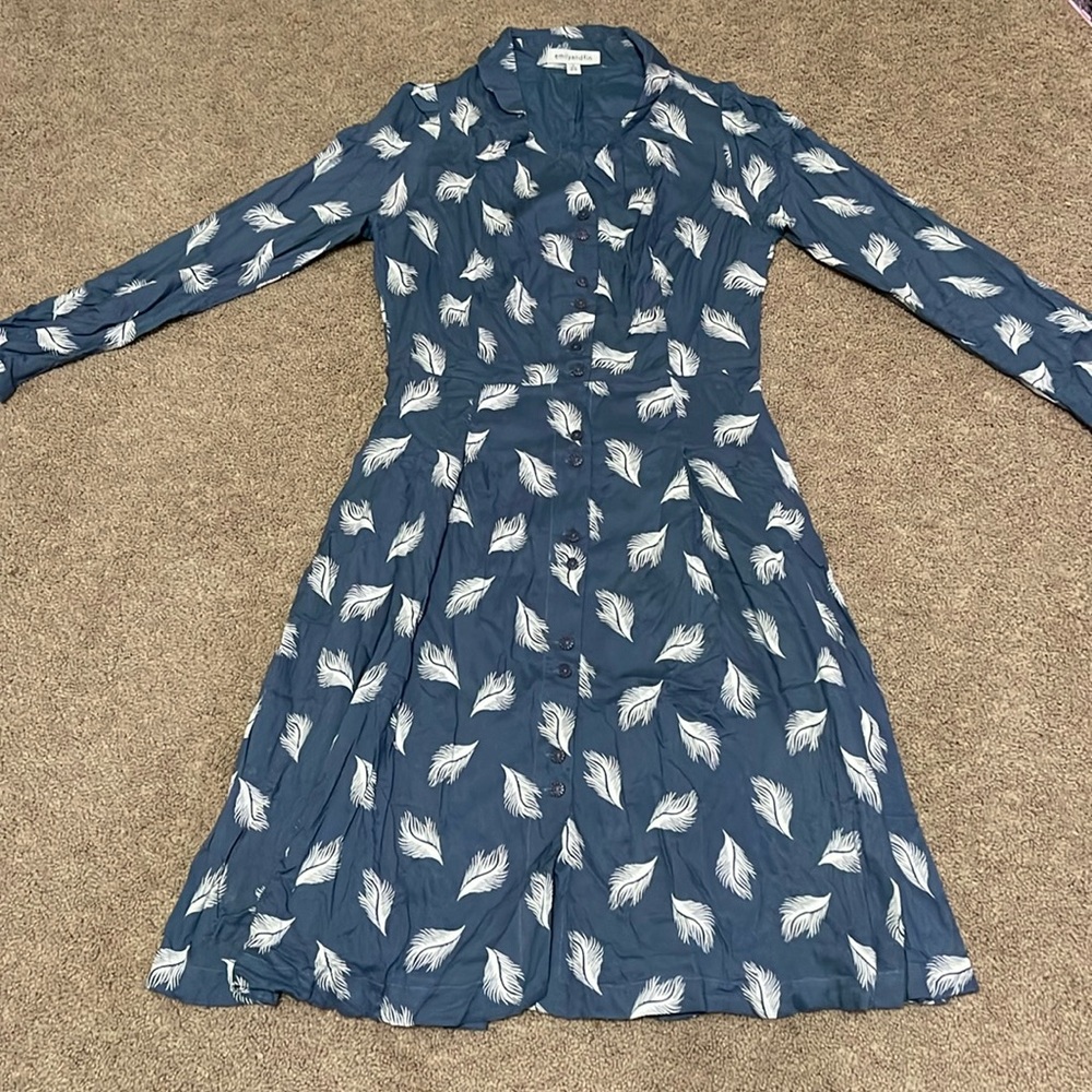 NWOT Emily and Fin Elspeth Floating Feathers Dress.